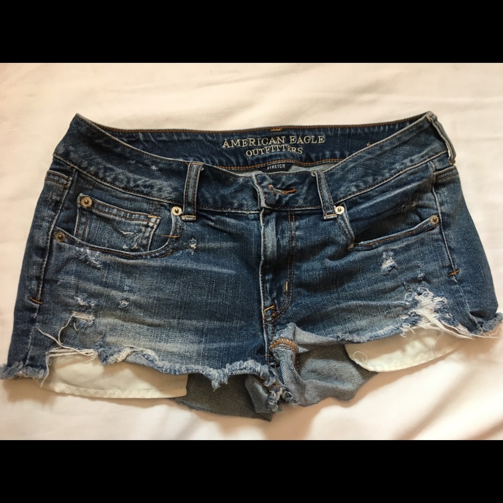 American eagle Distressed shorts size 8